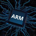 Ilustração de um processador ARM destacado em um circuito eletrônico, representando a eficiência e inovação tecnológica da arquitetura ARM em dispositivos modernos