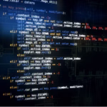 Código em Python exibido em editor com fundo escuro, ilustrando o desenvolvimento de software na linguagem de programação.